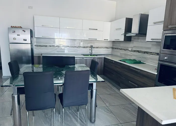 Private Double Bedroom In Marsaskala2 *